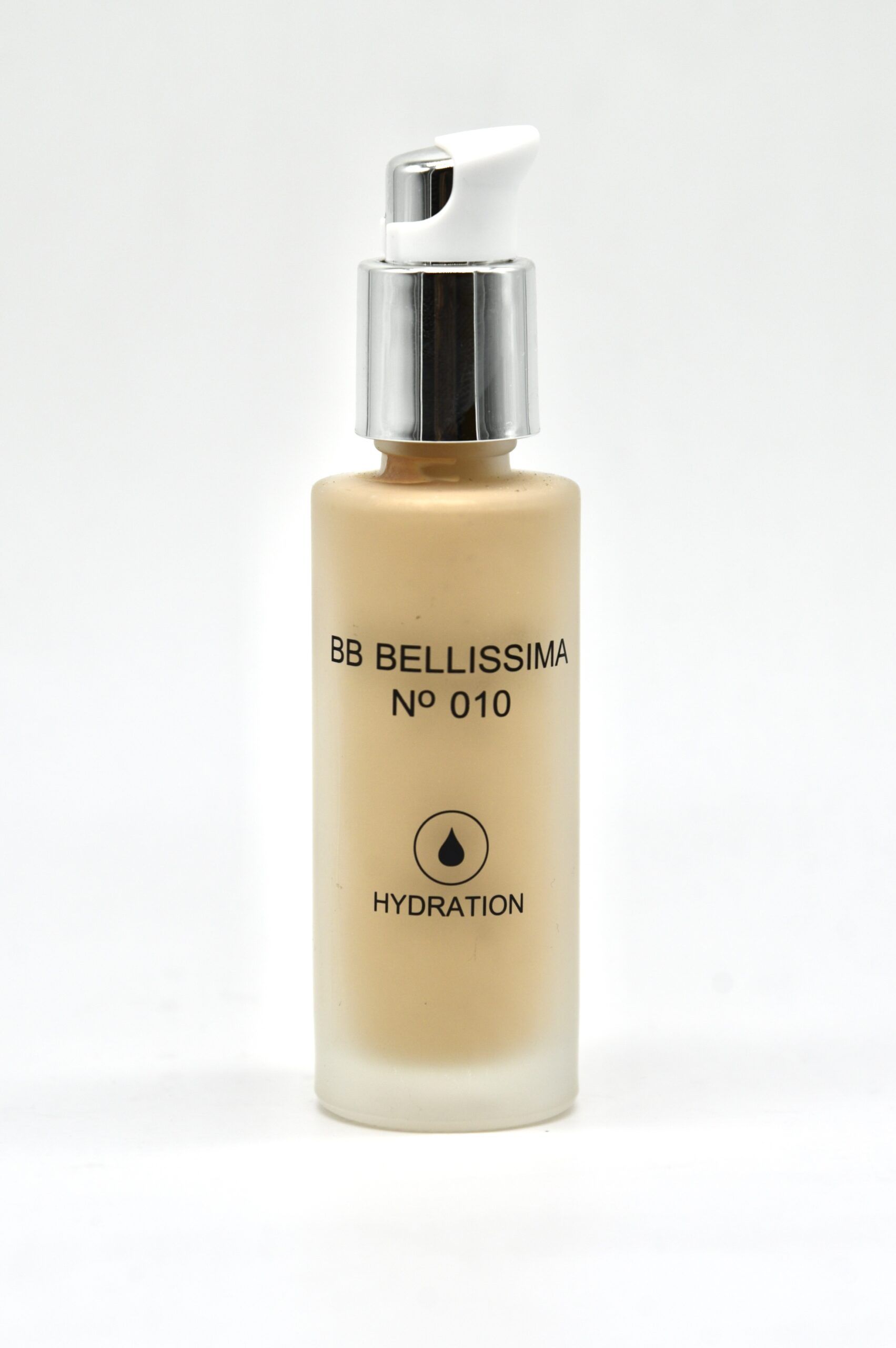 Hikari BB BELLISSIMA Cream (тон 010) Вирівнюючий крем з тональним ефектом